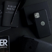 Bild von Silikonhülle in schwarz für iPhone 13 / 13 Pro