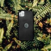 Bild von Silikonhülle in schwarz für iPhone 13 / 13 Pro